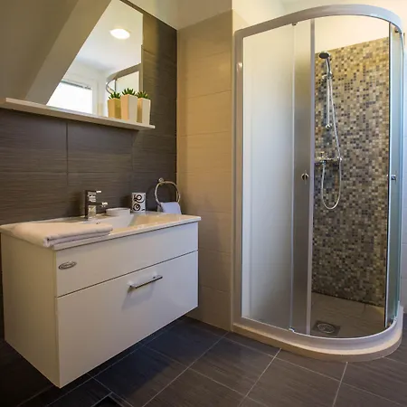 米娅别墅酒店 *