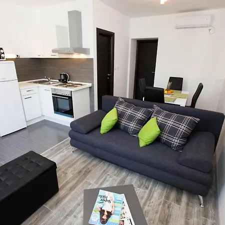 Apartman Mia *